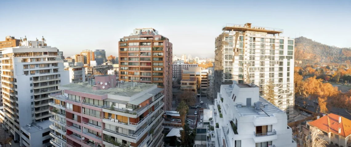 Las Condes es la comuna más cara para arrendar en la Región Metropolitana