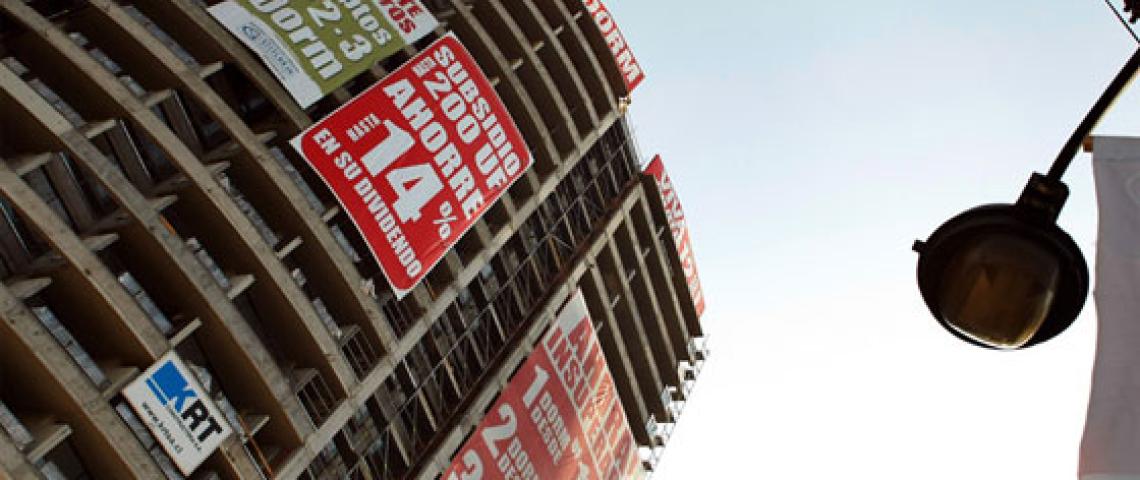 Créditos hipotecarios en caída: Acceso a la vivienda se restringe y golpea a jóvenes y clase media