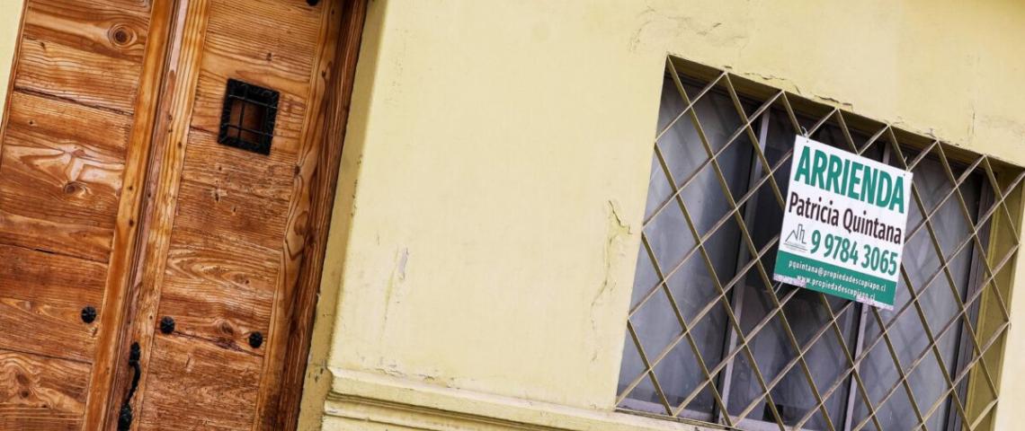 “Que entreguen todos los papeles ya no significa que sean verdaderos”: Mercado inmobiliario en alerta por documentos alterados con IA para arrendar viviendas