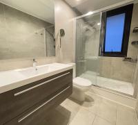 Baño suite , amplio, iluminado y ventilación natural