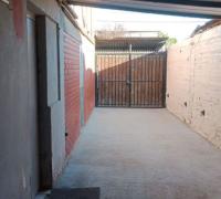 Patio y estacionamiento 