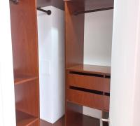 Closet en dormitorio principal