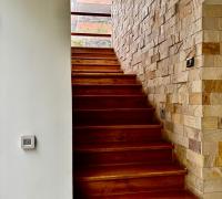 Escalera a segundo piso
