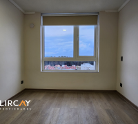 dormitorio principal con baño en suite