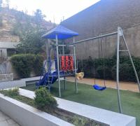 Muchos espacios de áreas verdes, juegos infantiles, seguridad y conserjería 24/7