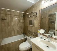 Baño dormitorio matrimonial 