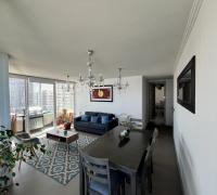 amplio living comedor