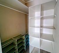 walking closet