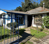 Vista de la primera vivienda que hay en el terreno