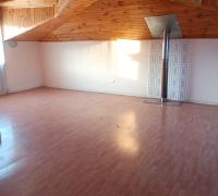 SALA DE ESTAR EN 2DO PISO, ILUMINADA