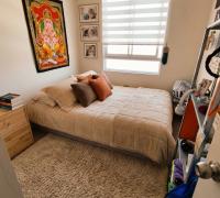 Habitaciones iluminadas y diseñadas para convertir los espacios en un lugar de descanso cómodo y relajado
