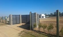 Portón de acceso automatizado