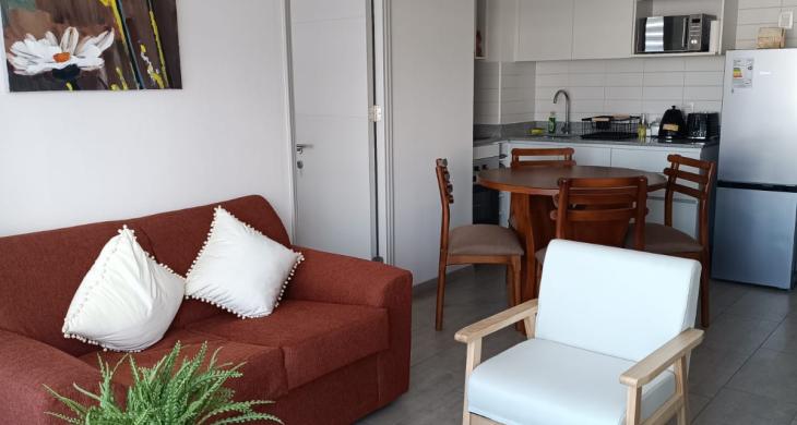 Departamento de 2 dormitorios con baños en suite, estilo mariposa 