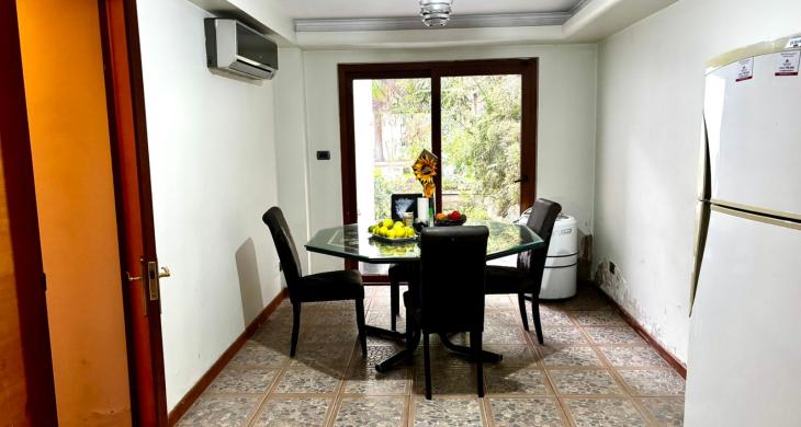 Segundo comedor en sector cocina