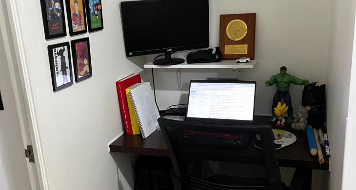 Espacio para escritorio o zona de trabajo.