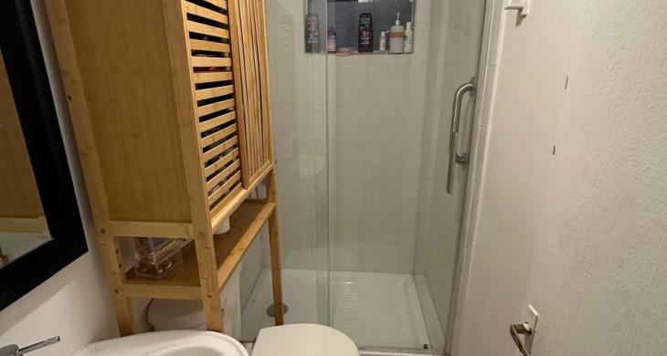 Segundo baño, dormitorios próximos el segundo y el tercero.