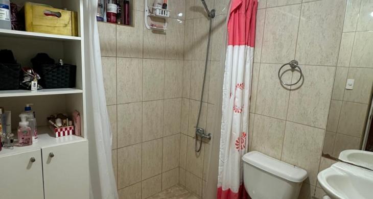 Tercer baño que es exclusivo del cuarto dormitorio
