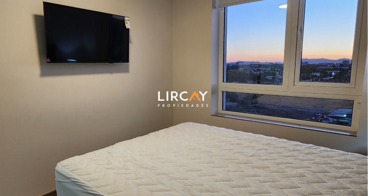 dormitorio principal con baño en suite