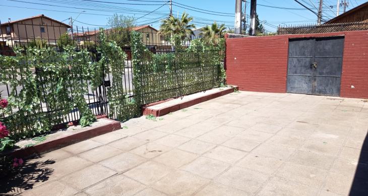 Amplios estacionamientos