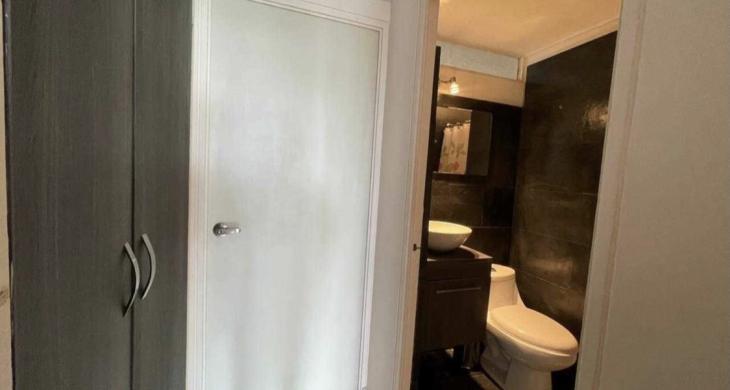 Baño de visita completo