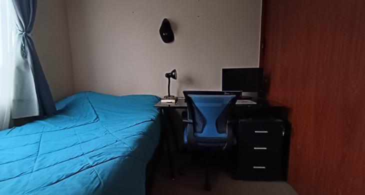 Dormitorio chico 1 hacia el interior