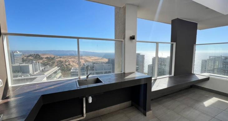 En el piso 29 cuenta con dos quinchos, equipados con parrilla para disfrutar los atardeceres