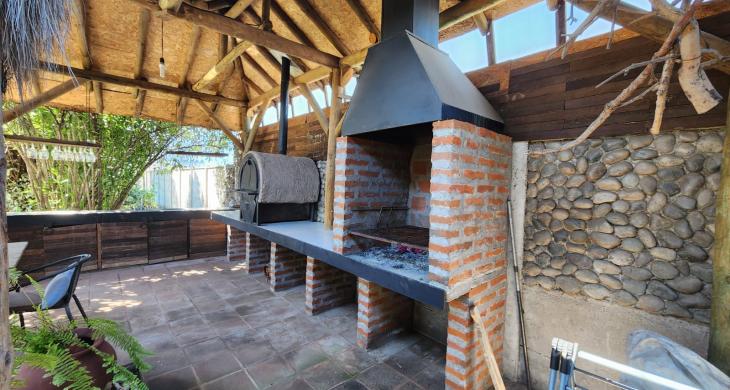 asadera del quincho exterior