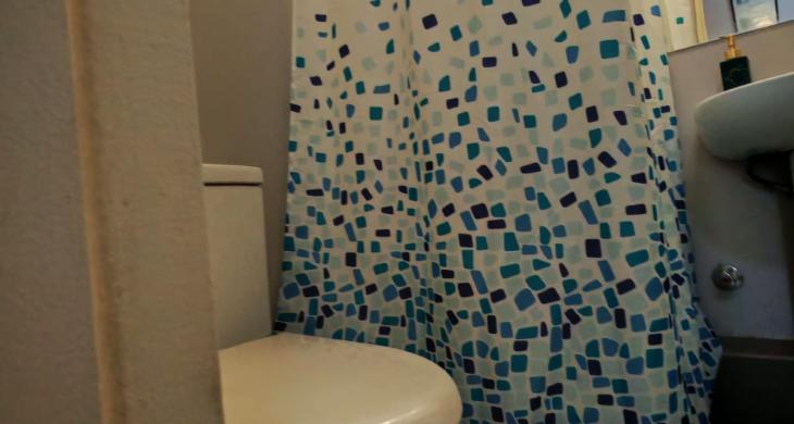 Baño pasillo 2