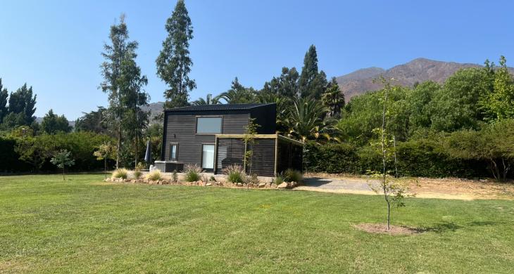 jardín y casa