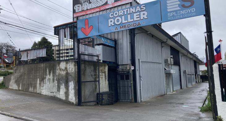 ingreso por calle lateral