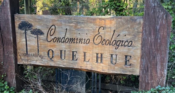 Entrada del condominio